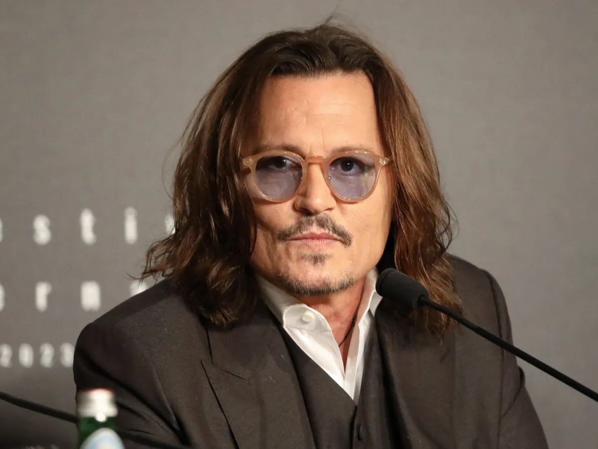HOMEM É DETIDO PELA POLÍCIA SOB ACUSAÇÃO DE APLICAR GOLPE DE MAIS DE TRÊS MILHÕES CONTRA O ATOR JOHNNY DEPP