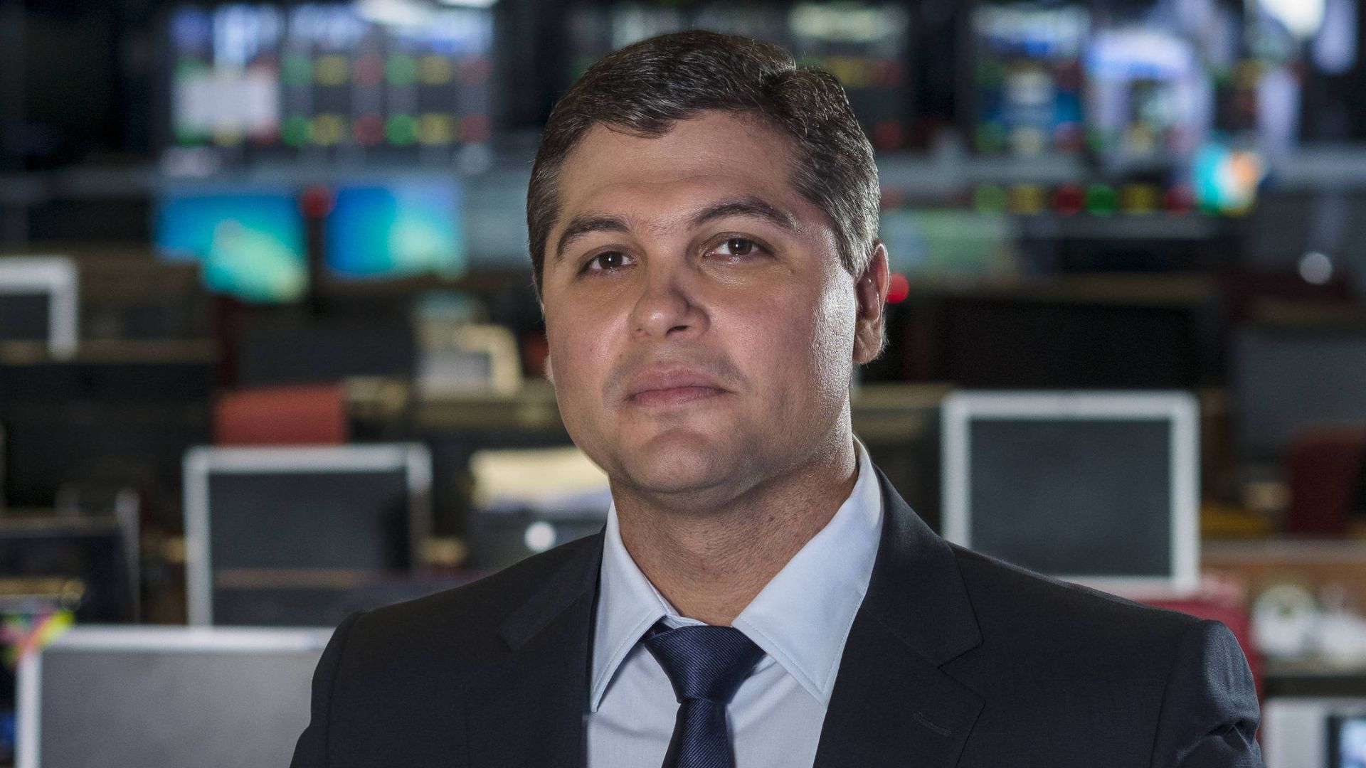 Pausa Necessária: Joel Datena se Recupera de Intervenção Cirúrgica