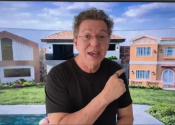 RECORD REORGANIZA PROGRAMAÇÃO DA COPA DO MUNDO E ADIA REALITY SHOW DE BONINHO