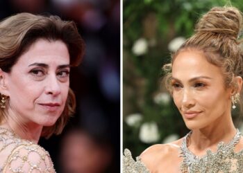 JENNIFER LOPEZ CHORA EM ENTREVISTA AO REVELAR IMPACTO DE FILME BRASILEIRO COM FERNANDA TORRES EM SEU PROCESSO DE DIVÓRCIO