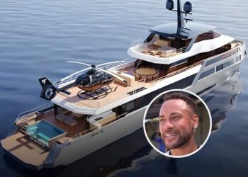 NOVO IATE DO JOGADOR NEYMAR AVALIADO EM R$ 120 MILHÕES ENCONTRA-SE EM DESLOCAMENTO PARA O RIO DE JANEIRO