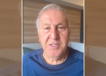ZICO TRANQUILIZA FÃS BRASILEIROS APÓS FORTE TERREMOTO REGISTRADO NO JAPÃO