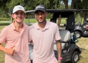 NEYMAR JR PRATICA GOLFE NOS ESTADOS UNIDOS APÓS DEIXAR A COPA DO MUNDO