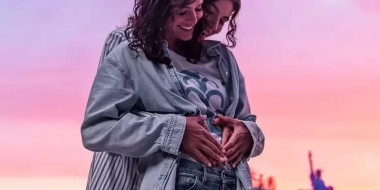BRUNA MARQUEZINE VIVE ROMANCE COM ALANIS GUILLEN NA SEGUNDA TEMPORADA DA SÉRIE AMOR DA MINHA VIDA NO DISNEY+