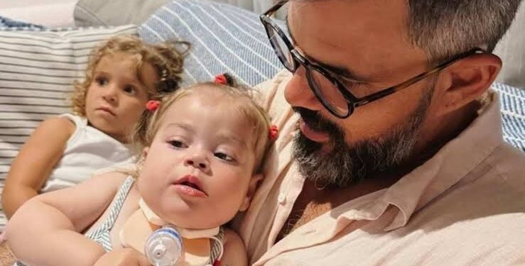FILHA DO ATOR JULIANO CAZARRÉ É INTERNADA EM UTI APÓS QUATRO DIAS DE QUADRO FEBRIL