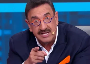 RATINHO REAGE A ACUSAÇÃO DE HOMOFOBIA E ANUNCIA MUDANÇAS EM PROGRAMA DO SBT