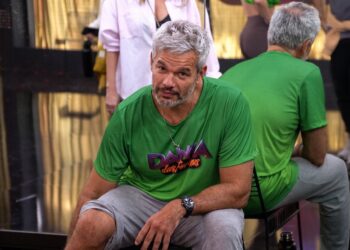 OTAVIANO COSTA SOFRE LESÃO NA PANTURRILHA E FICA FORA DA 1ª APRESENTAÇÃO NO “DANÇA DOS FAMOSOS”