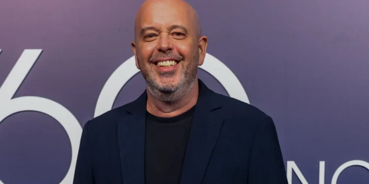 JORNALISTA ALEX ESCOBAR ATUALIZA PROCESSO DE REABILITAÇÃO E DESTACA APOIO NO RETORNO À TV