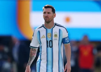 LIONEL MESSI ANUNCIA APOSENTADORIA DEFINITIVA DA SELEÇÃO ARGENTINA DE FUTEBOL