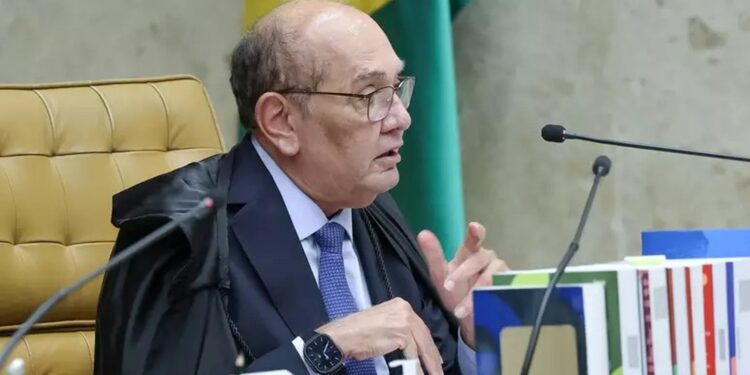 GILMAR MENDES FAZ PIADA COM AUDIÊNCIA DA TV GLOBO EM SESSÃO NO SUPREMO
