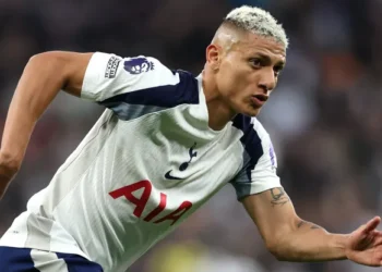 RICHARLISON BUSCA RESCISÃO DE CONTRATO COM O TOTTENHAM E VASCO MONITORA RETORNO AO BRASIL
