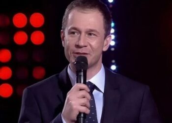 SBT REORGANIZA PROGRAMAÇÃO DOMINICAL E ESCALA THE VOICE BRASIL PARA ENFRENTAR LUCIANO HUCK
