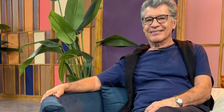 PAULO BETTI PÕE À VENDA APARTAMENTO HISTÓRICO DE R$ 485 MIL COM PROJETO ASSINADO POR OSCAR NIEMEYER